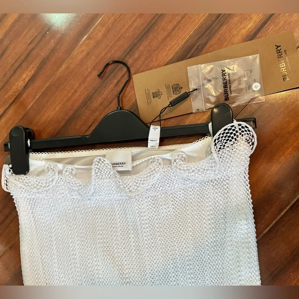 NWT BURBERRY OPTIC WHITE RUFFLED DETAIL PENCIL SKIRT